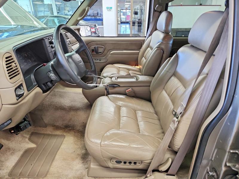 Продажа на аукционе авто 1999 Gmc Suburban, vin: 3GKGK26J5XG527661, номер лота: 70229776