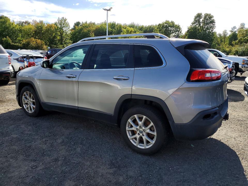 70241096 :رقم المزاد ، 1C4PJLCS3FW597046 vin ، 2015 Jeep Cherokee مزاد بيع