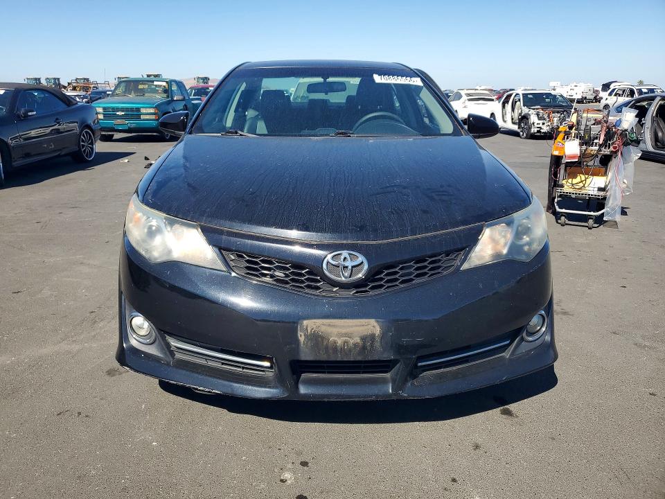 70886566 :رقم المزاد ، 4T1BF1FK0CU150270 vin ، 2012 Toyota Camry مزاد بيع