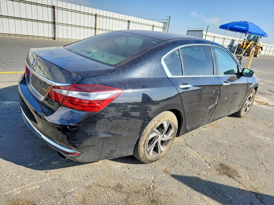 Продажа на аукционе авто 2017 Honda Accord, vin: 1HGCR2F30HA053692, номер лота: 70008456