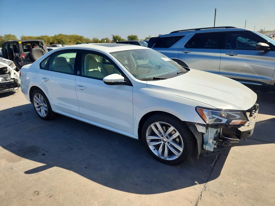 Auction sale of the 2019 Volkswagen Passat, vin: 1VWLA7A32KC009809, lot number: 68690276