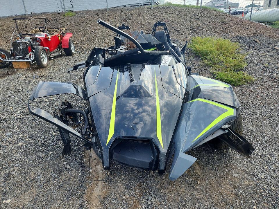 67420416 :رقم المزاد ، 57XAAFGB7P8155918 vin ، 2023 Polaris Slingshot مزاد بيع
