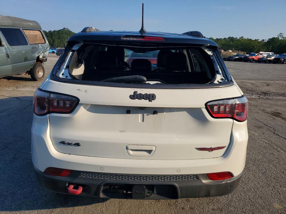 Aukcja sprzedaży 2018 Jeep Compass, vin: 3C4NJDDB3JT270690, numer aukcji: 67858366