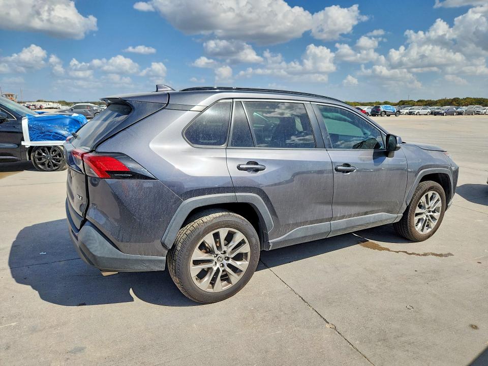 2021 Toyota Rav4 მანქანა იყიდება აუქციონზე, vin: 2T3C1RFV6MC148819, აუქციონის ნომერი: 68708296
