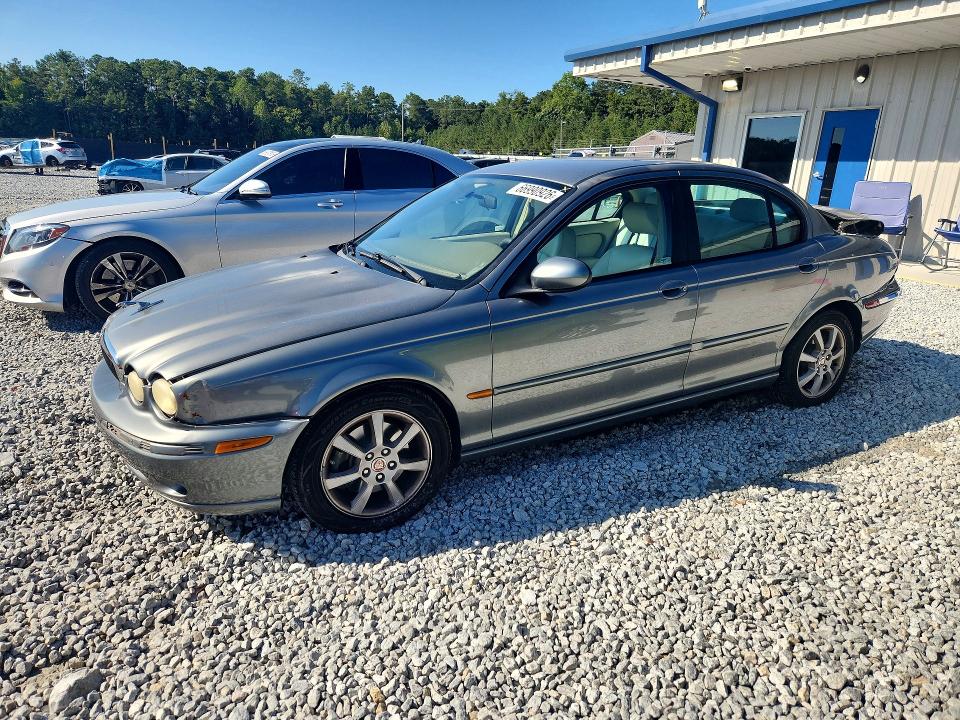 2004 Jaguar X-type მანქანა იყიდება აუქციონზე, vin: SAJEB52D04XD94680, აუქციონის ნომერი: 66990926