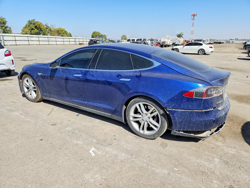 Продажа на аукционе авто 2015 Tesla Model S, vin: 5YJSA1H22FF092577, номер лота: 67559986