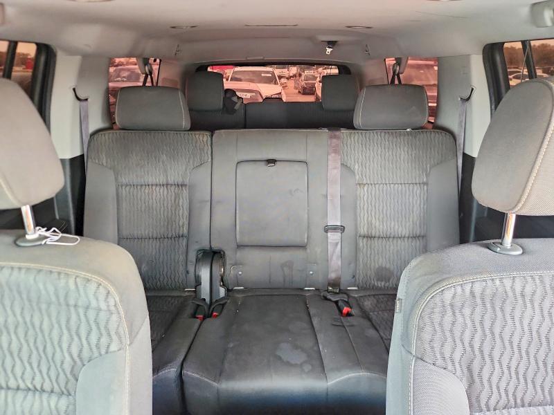 70653406 :رقم المزاد ، 1GNSCHKC0FR307542 vin ، 2015 Chevrolet Suburban مزاد بيع