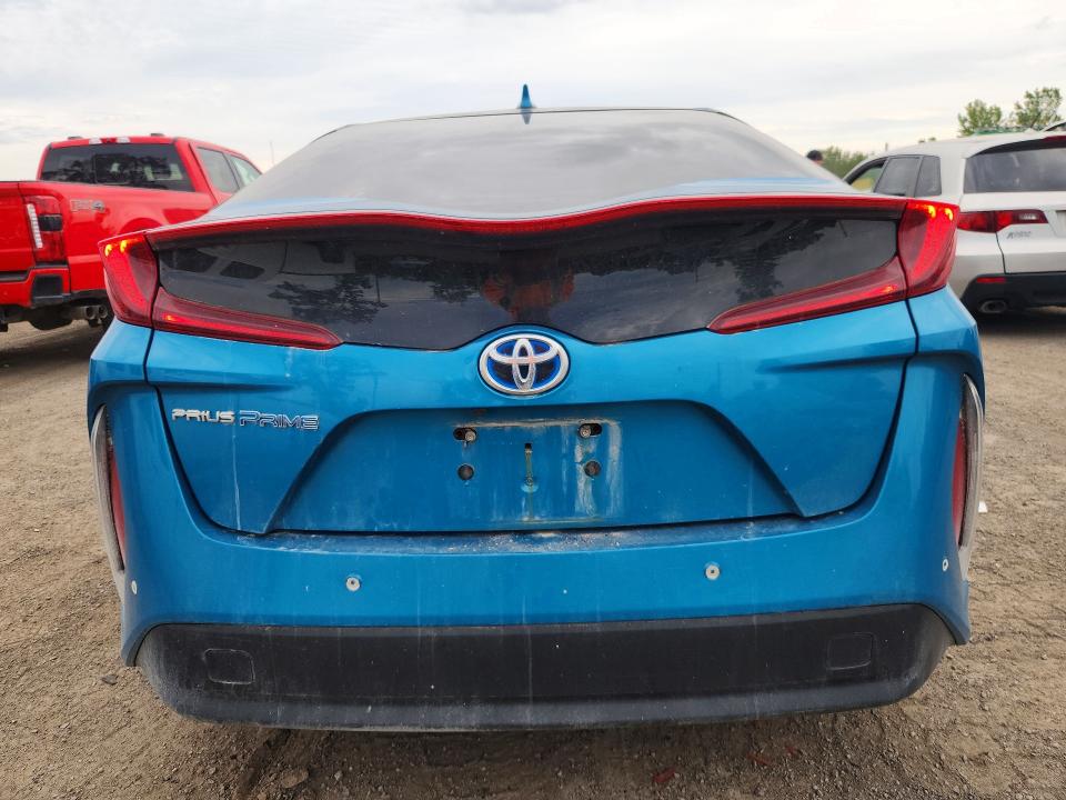 69216316 :رقم المزاد ، JTDKARFP4J3068557 vin ، 2018 Toyota Prius Prime مزاد بيع