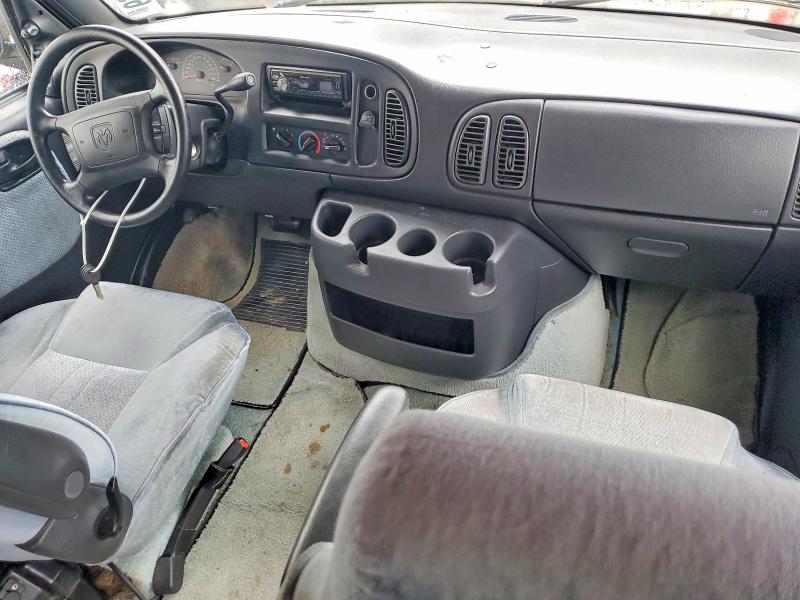 69371156 :رقم المزاد ، 2B6KB31Y81K526017 vin ، 2001 Dodg Ram مزاد بيع