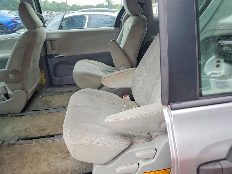 Продаж на аукціоні авто 2012 Toyota Sienna, vin: 5TDZK3DC3CS244458, номер лоту: 65897456