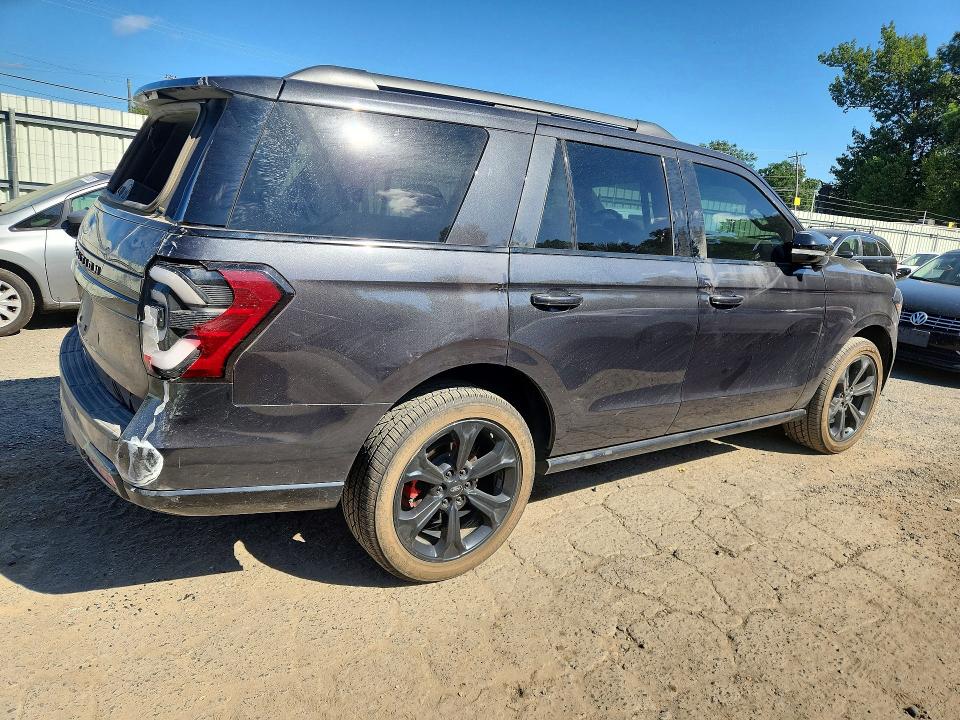 Продажа на аукционе авто 2023 Ford Expedition, vin: 1FMJU2AG4PEA13195, номер лота: 68653256