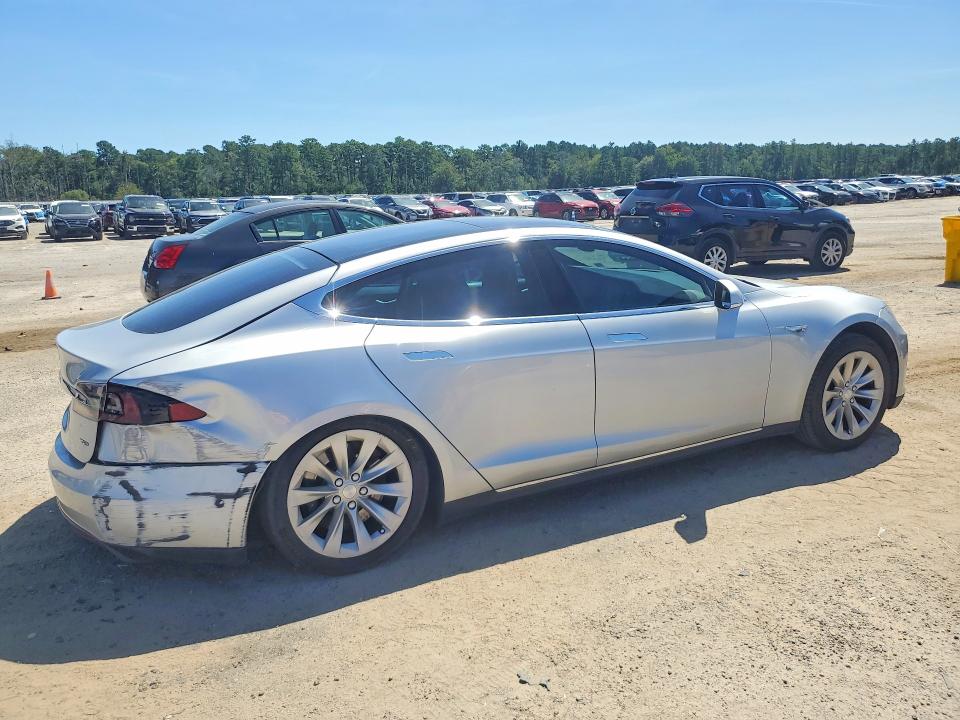 Продажа на аукционе авто 2016 Tesla Model S, vin: 5YJSA1E22GF125308, номер лота: 68814546