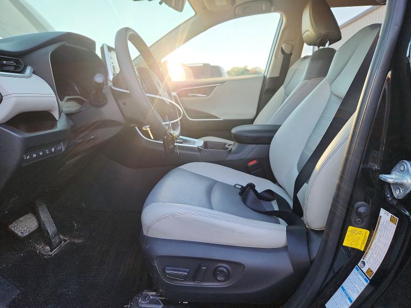 Продажа на аукционе авто 2021 Toyota Rav4, vin: JTMD6RFVXMD020469, номер лота: 70801806