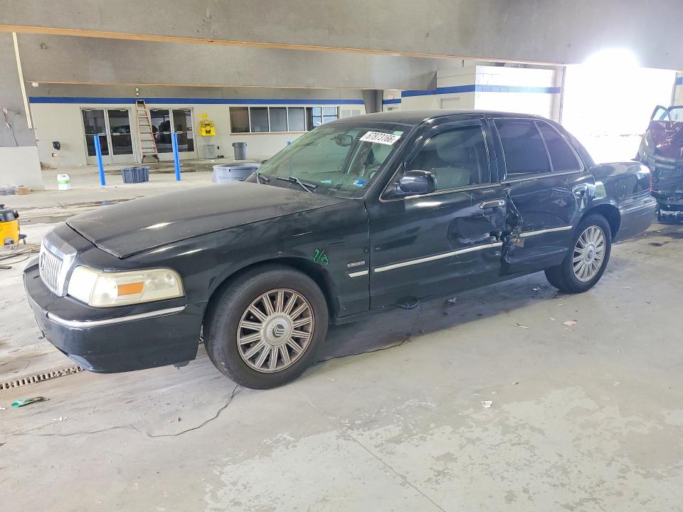 Aukcja sprzedaży 2011 Mercury Grand Marquis, vin: 2MEBM7FV3BX608199, numer aukcji: 67973166