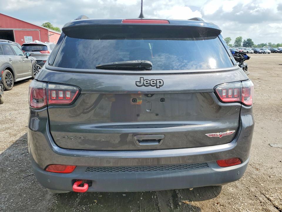 67718526 :رقم المزاد ، 3C4NJDDB6LT156539 vin ، 2020 Jeep Compass مزاد بيع