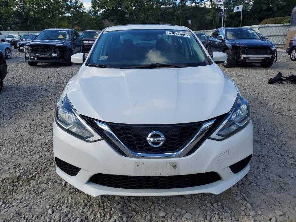 2017 Nissan Sentra მანქანა იყიდება აუქციონზე, vin: 3N1AB7APXHL651656, აუქციონის ნომერი: 69057006