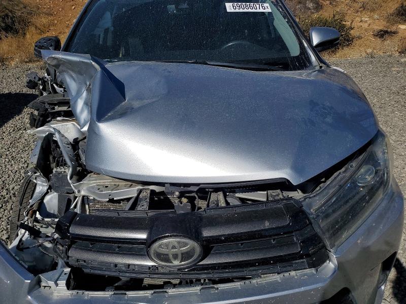 69086076 :رقم المزاد ، 5TDJZRFH7KS956085 vin ، 2019 Toyota Highlander مزاد بيع