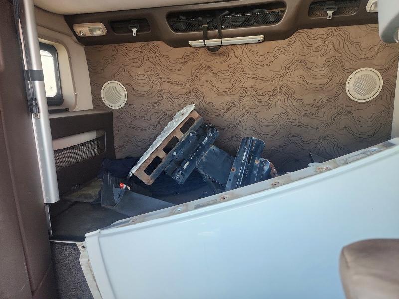 2014 Volvo Vn მანქანა იყიდება აუქციონზე, vin: 4V4NC9EH4EN172465, აუქციონის ნომერი: 68626266