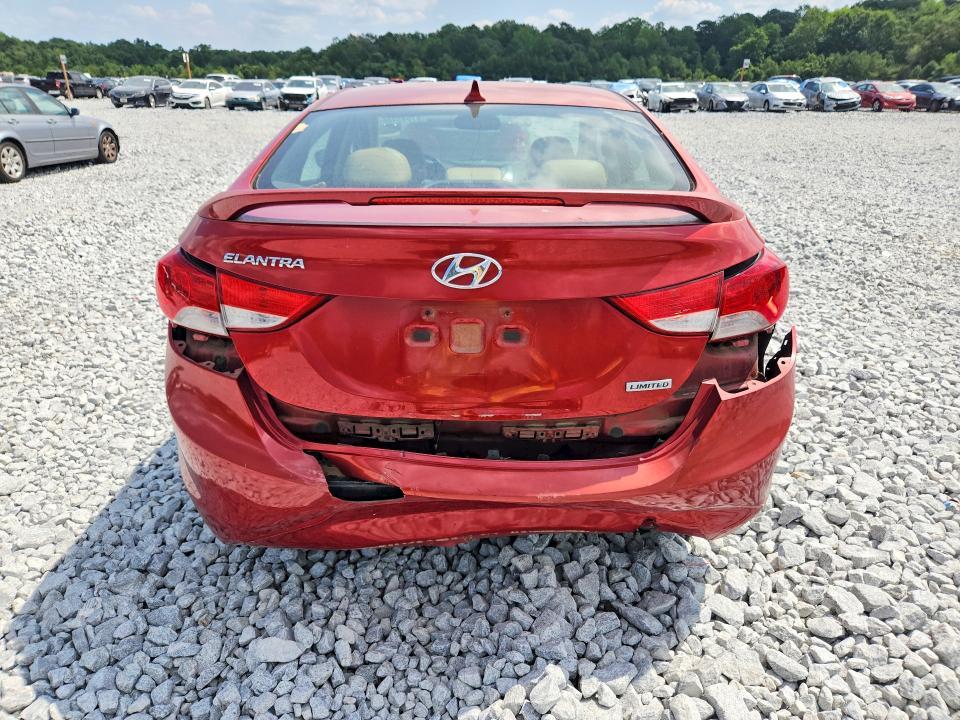 2013 Hyundai Elantra მანქანა იყიდება აუქციონზე, vin: KMHDH4AE2DU865817, აუქციონის ნომერი: 67545406
