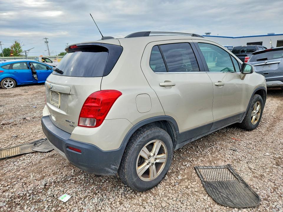 69620886 :رقم المزاد ، 3GNCJPSB5GL116252 vin ، 2016 Chevrolet Trax مزاد بيع