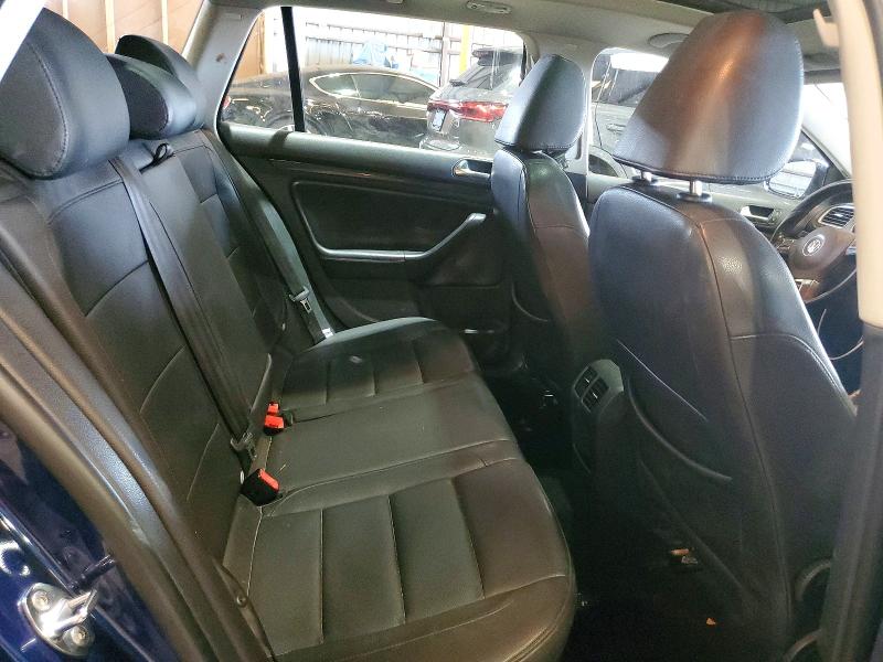 68421236 :رقم المزاد ، 3VWPX7AJ2CM623550 vin ، 2012 Volkswagen Jetta مزاد بيع