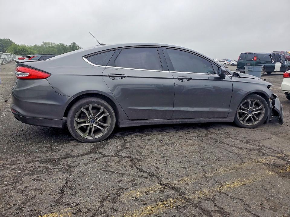 Продажа на аукционе авто 2017 Ford Fusion, vin: 3FA6P0HD5HR338766, номер лота: 67678706