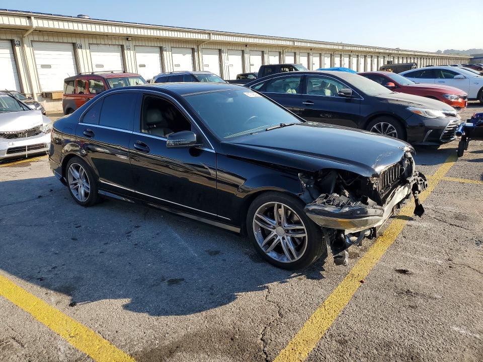 Продаж на аукціоні авто 2014 Mercedes-benz C, vin: WDDGF8AB1EG160355, номер лоту: 67740036