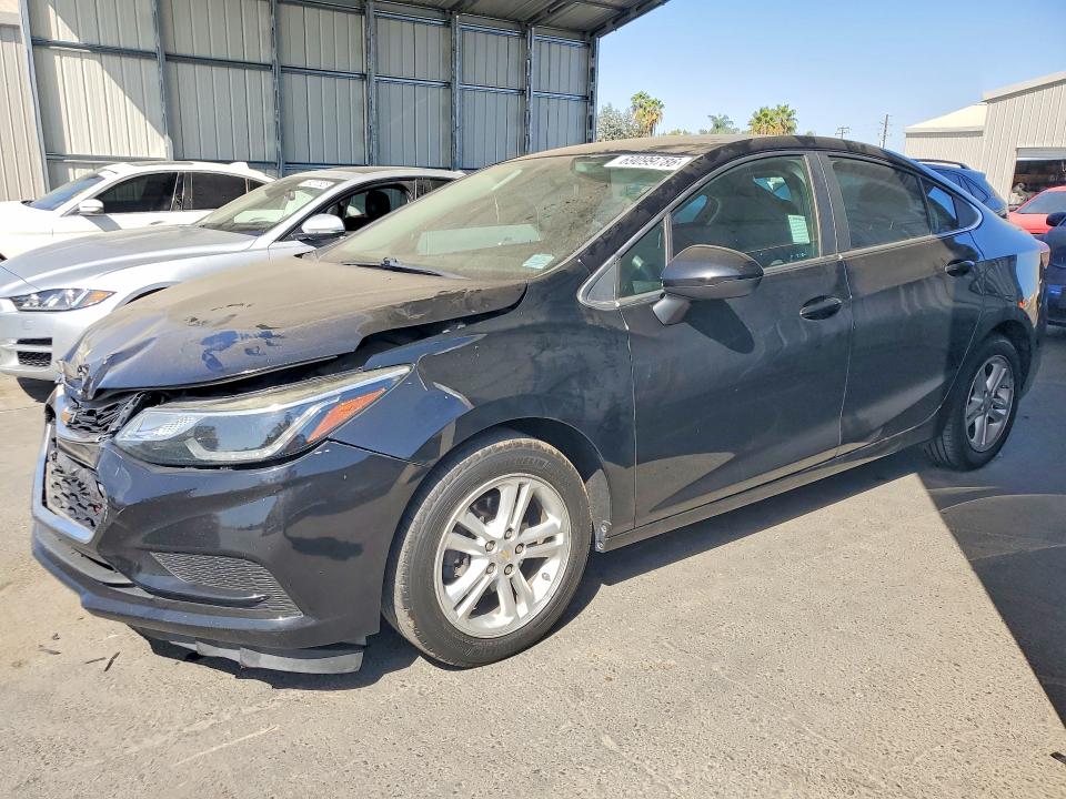 69099786 :رقم المزاد ، 1G1BE5SM2H7276876 vin ، 2017 Chevrolet Cruze مزاد بيع