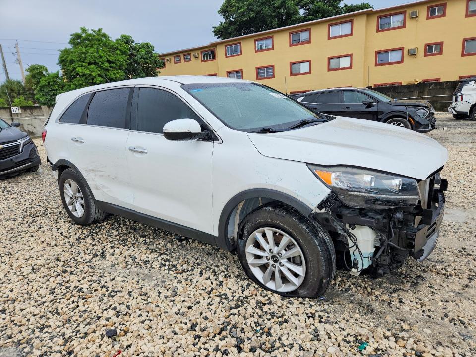 2020 Kia Sorento მანქანა იყიდება აუქციონზე, vin: 5XYPG4A35LG694404, აუქციონის ნომერი: 70143606