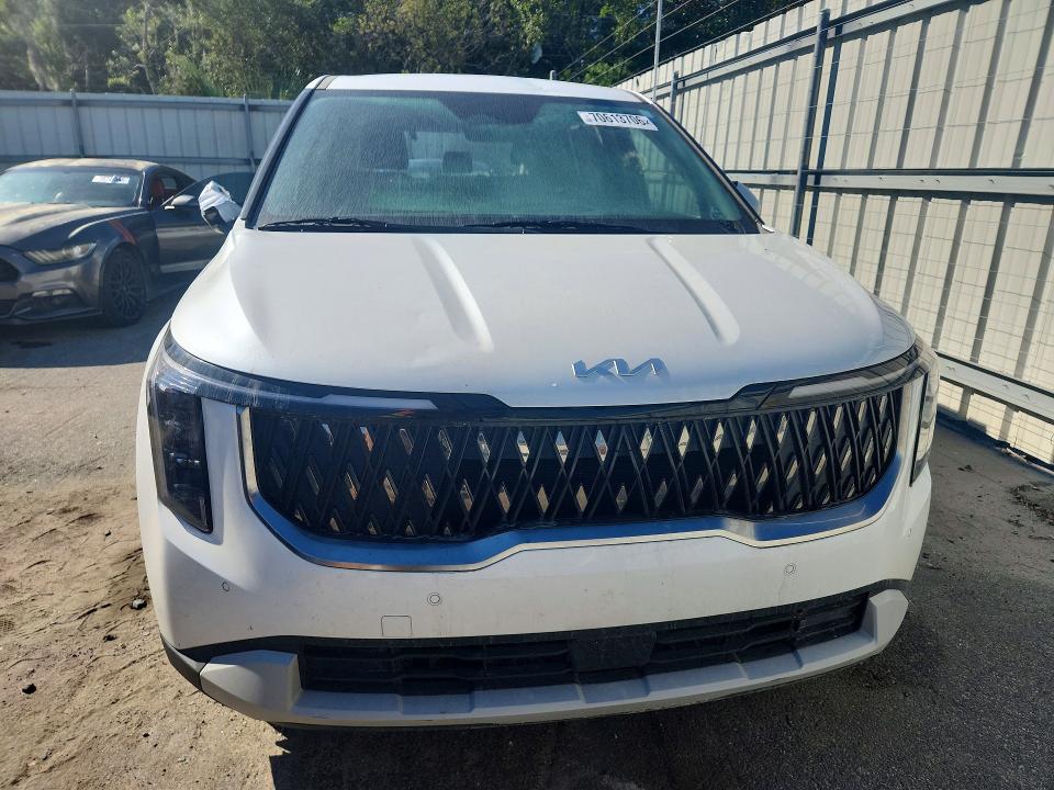 70613706 :رقم المزاد ، KNDNB5K39T6632100 vin ، 2026 Kia Carnival مزاد بيع