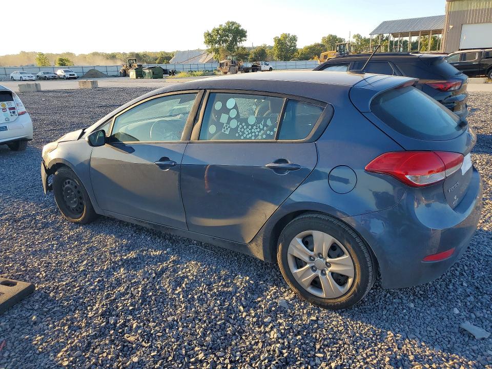 67598616 :رقم المزاد ، KNAFK5A8XG5647277 vin ، 2016 Kia Forte5 مزاد بيع