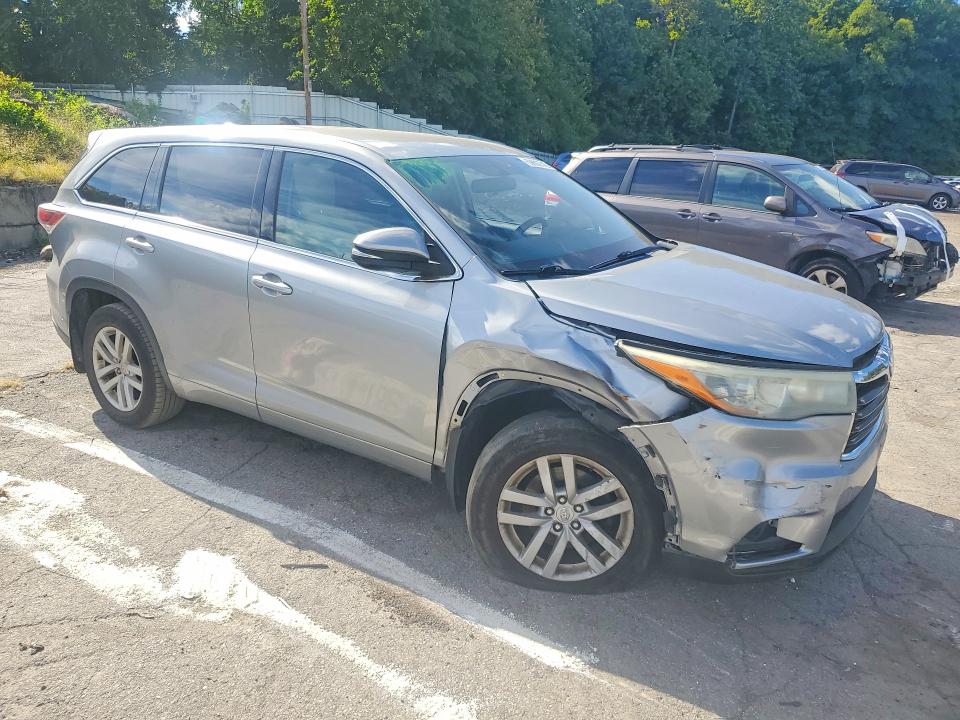 Продажа на аукционе авто 2015 Toyota Highlander, vin: 5TDBKRFH0FS140513, номер лота: 69803746