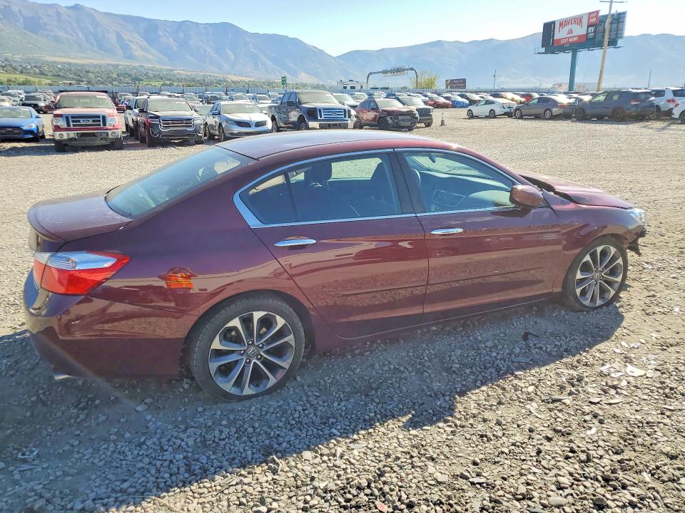 70683836 :رقم المزاد ، 1HGCR2F51FA164542 vin ، 2015 Honda Accord مزاد بيع