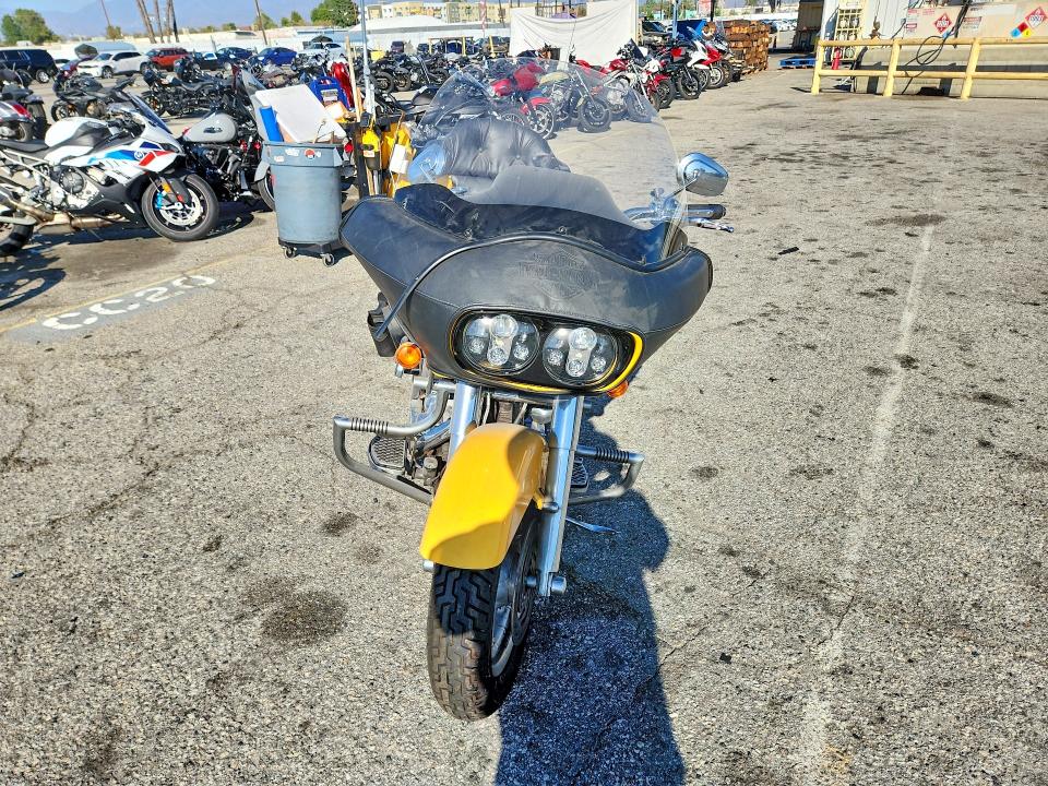 70747236 :رقم المزاد ، 1HD1FS4397Y656873 vin ، 2007 Harley-davidson Fltr مزاد بيع