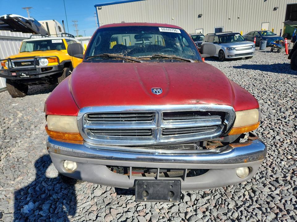 2000 Dodge Dakota მანქანა იყიდება აუქციონზე, vin: 1B7HG2AZ7YS751538, აუქციონის ნომერი: 68449796