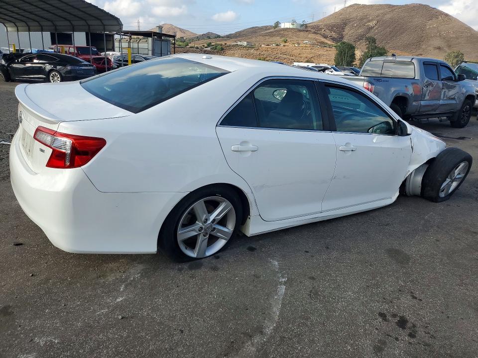 69375756 :رقم المزاد ، 4T1BF1FK7CU188160 vin ، 2012 Toyota Camry مزاد بيع