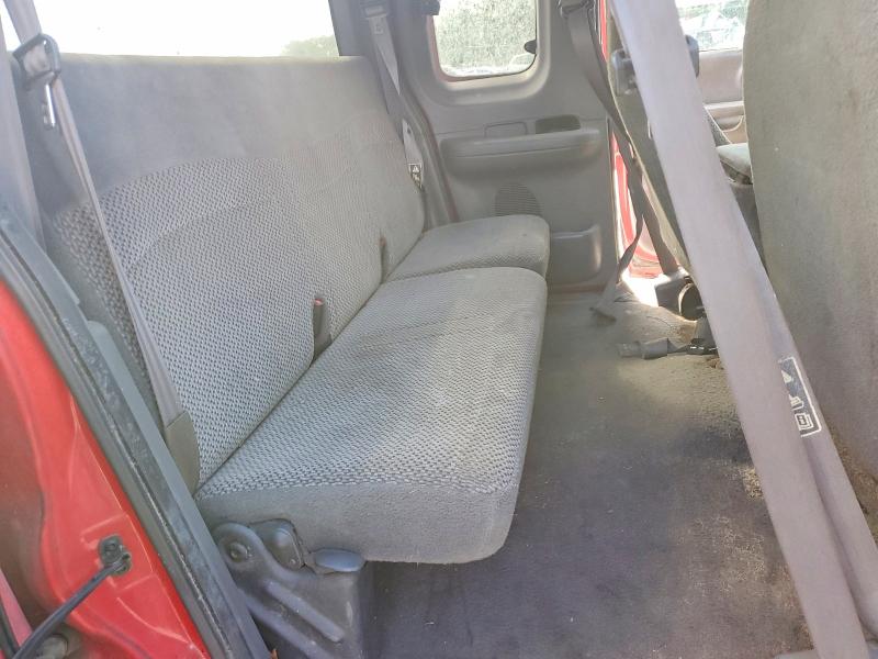 69896016 :رقم المزاد ، 1FTRX17W3YNB02944 vin ، 2000 Ford F150 مزاد بيع