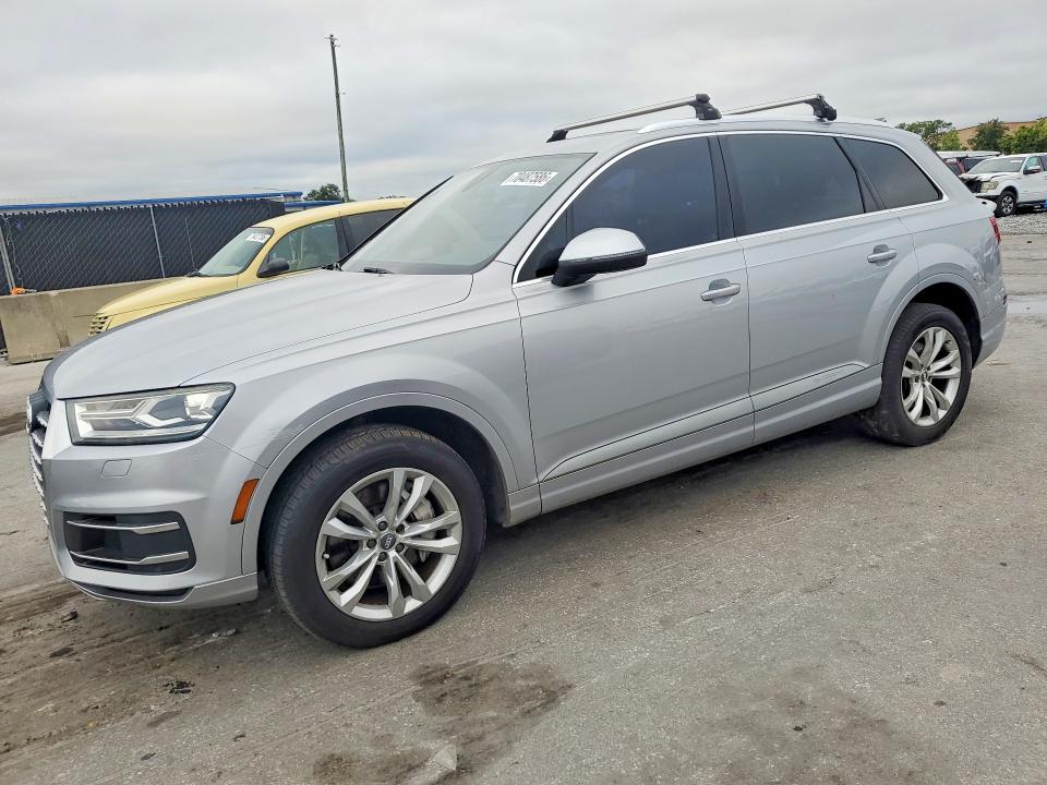 70487586 :رقم المزاد ، WA1AHAF71HD047172 vin ، 2017 Audi Q7 مزاد بيع