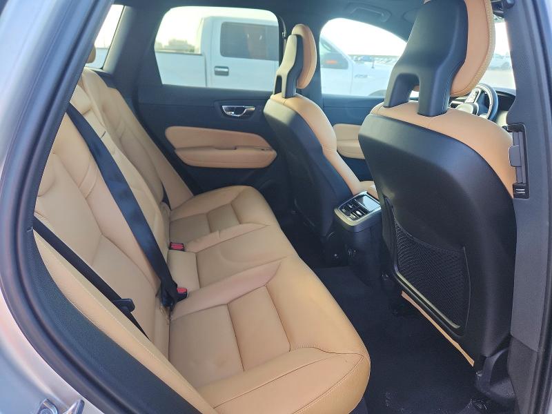Продаж на аукціоні авто 2018 Volvo Xc60, vin: LYVA22RL3JB113906, номер лоту: 69321626