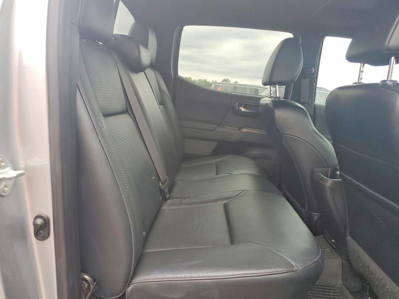 69879096 :رقم المزاد ، 3TYCZ5AN1MT037561 vin ، 2021 Toyota Tacoma مزاد بيع