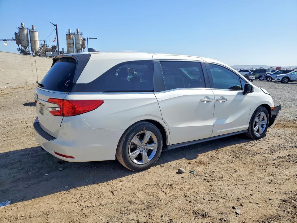 68699596 :رقم المزاد ، 5FNRL6H77KB093574 vin ، 2019 Honda Odyssey مزاد بيع