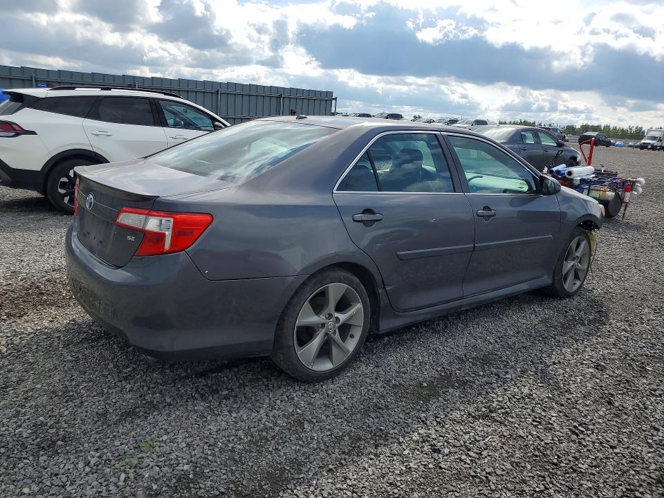 68031846 :رقم المزاد ، 4T1BF1FK4CU163992 vin ، 2012 Toyota Camry مزاد بيع