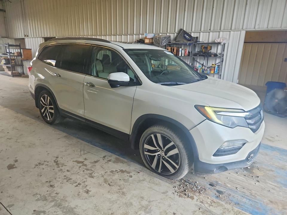 67693796 :رقم المزاد ، 5FNYF6H9XGB069510 vin ، 2016 Honda Pilot مزاد بيع