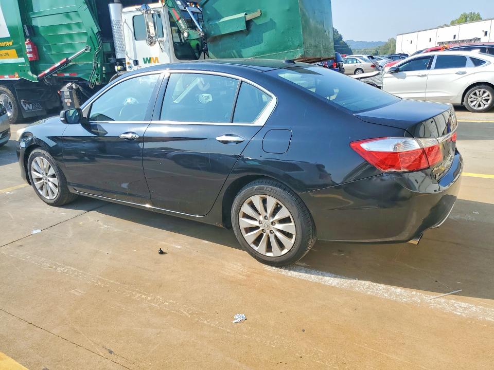 69502776 :رقم المزاد ، 1HGCR3F98FA027882 vin ، 2015 Honda Accord مزاد بيع