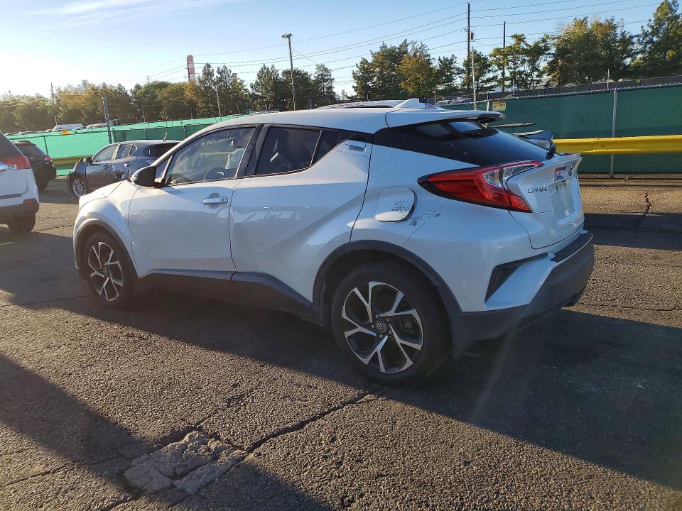 2018 Toyota C-hr მანქანა იყიდება აუქციონზე, vin: NMTKHMBXXJR001821, აუქციონის ნომერი: 68097126