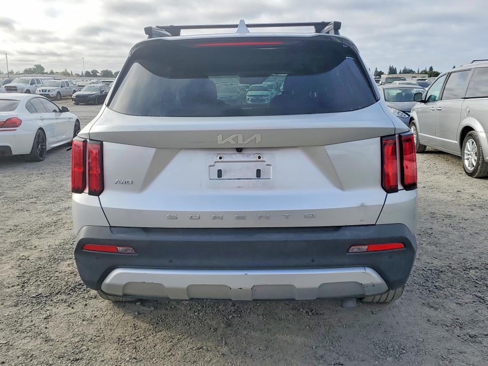 70145056 :رقم المزاد ، 5XYRKDLF0NG075484 vin ، 2022 Kia Sorento مزاد بيع