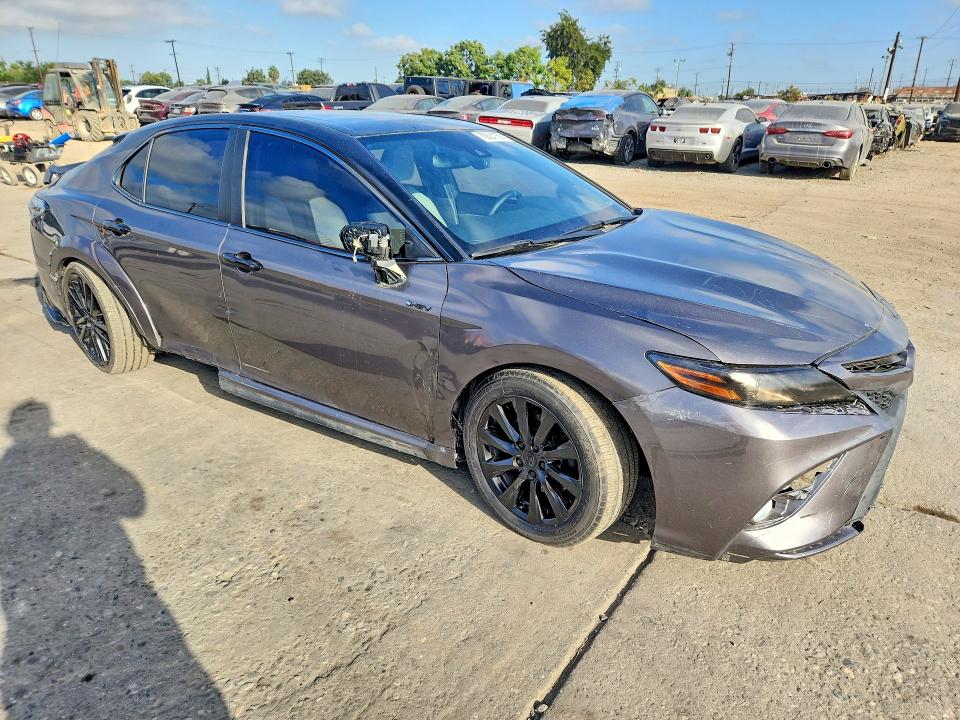 2019 Toyota Camry Hybrid მანქანა იყიდება აუქციონზე, vin: 4T1B21HK0KU517448, აუქციონის ნომერი: 70824156