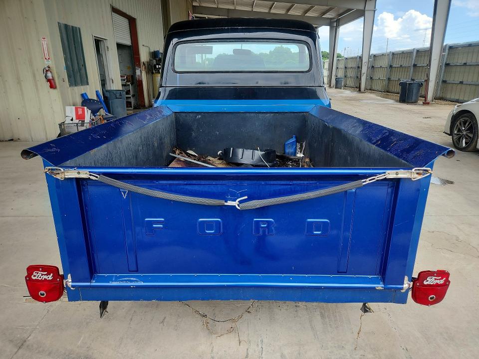 1955 Ford F-100 მანქანა იყიდება აუქციონზე, vin: F10D5L17481, აუქციონის ნომერი: 70076666