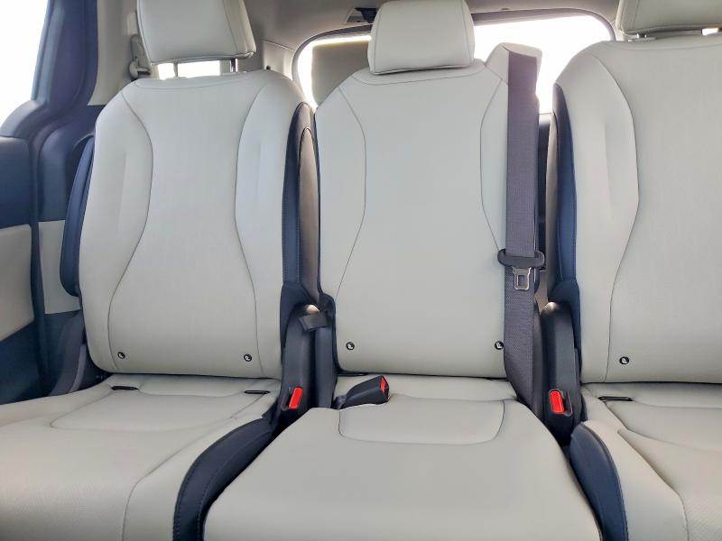 Продаж на аукціоні авто 2026 Kia Carnival, vin: KNDNC5KA6T6175676, номер лоту: 68612266