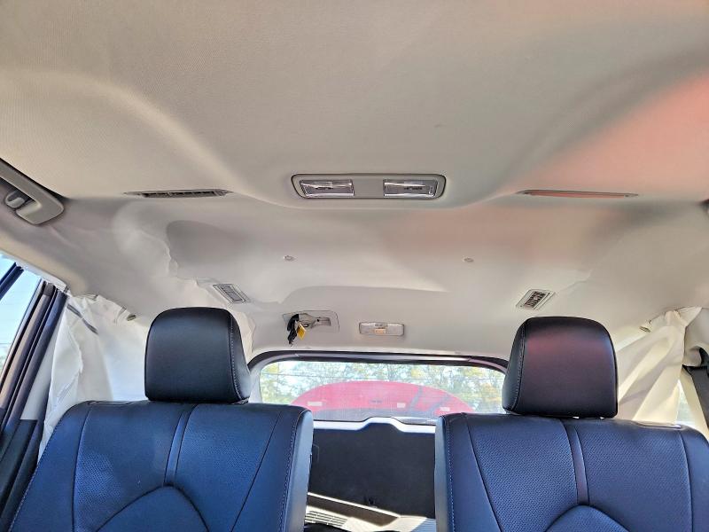 Продажа на аукционе авто 2021 Toyota Highlander, vin: 5TDDZRBH9MS069819, номер лота: 70304106